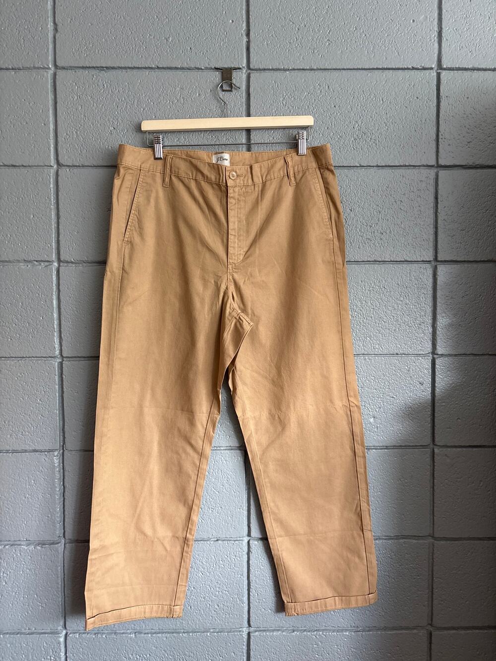 NWT J.Crew Pleated Slouchy Boyfriend Chino Pant size 31 in Khaki